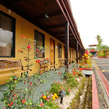 Hotel Destinos Arenal La Fortuna Exterior photo