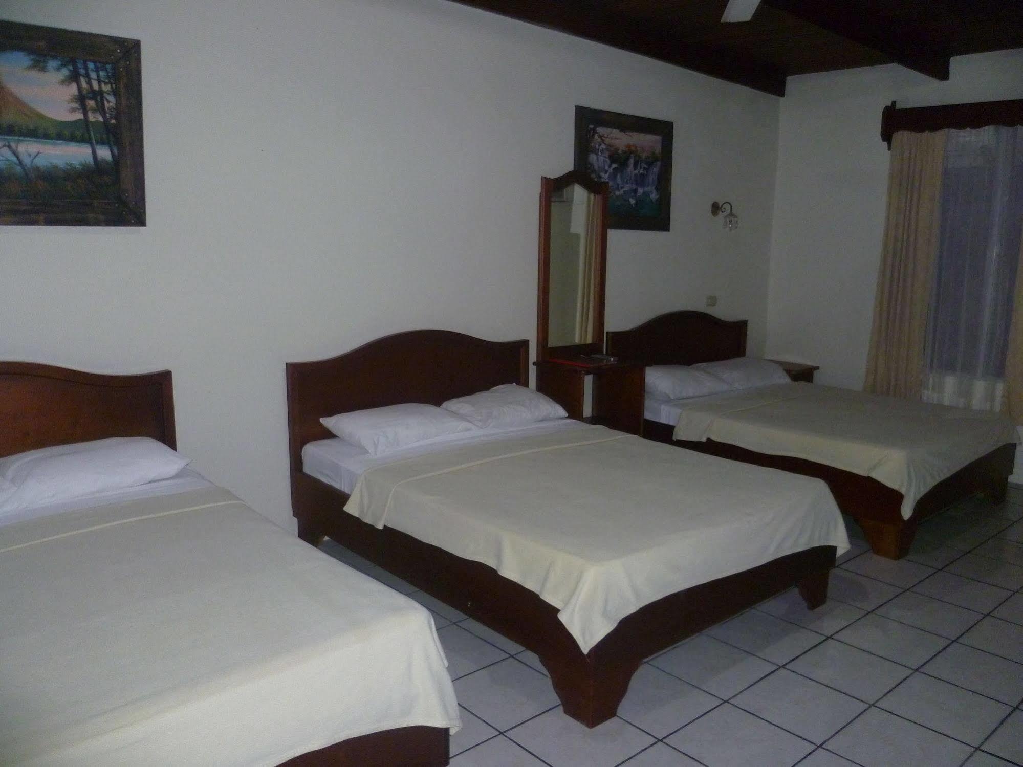 Hotel Destinos Arenal La Fortuna Exterior photo