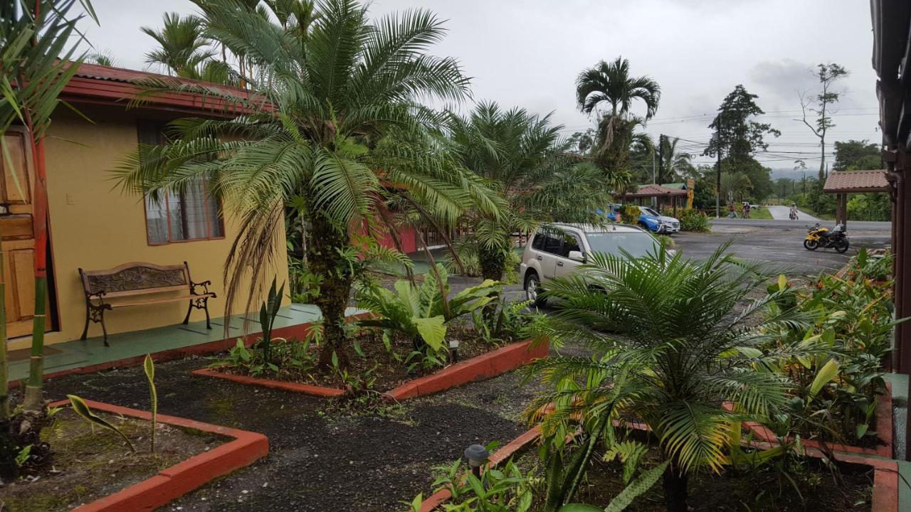 Hotel Destinos Arenal La Fortuna Exterior photo